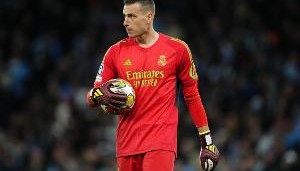 阿斯：库尔图瓦续约可能使卢宁考虑转会，他的国家队位置也受影响