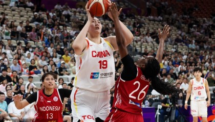 苏群：张子宇这种特体型球员 只要上场就会改变整个球队的打法