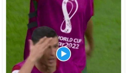 欧亿体育娱乐-C罗笑称：我碰到了球 B费承认：原以为首球是C罗的