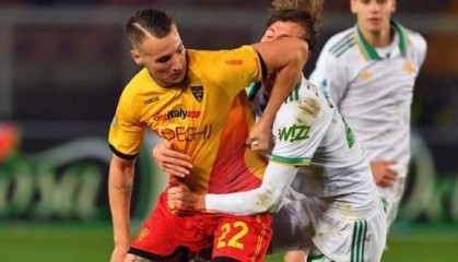 欧亿体育-跟队：卡马尔达大概率要手术，伤愈复出后去米兰梯队恢复状态