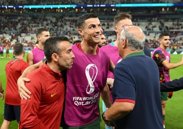 1669675959835052675.jpg FirkfFeXgAE_7TL.jpg